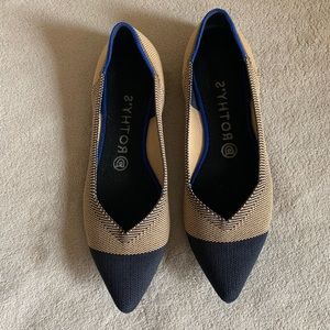 Rothy’s Retired Black and Tan ‘The Point’ Size 9